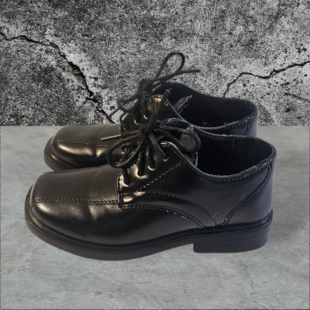 NWOB Deer Stags Gabe Lace-Up Dress Comfort Shoe Youth Kid's Size 12M US‎